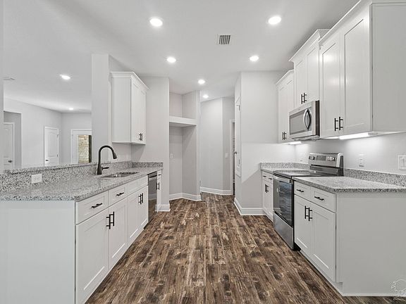 3rd image of 9810 Guidy Ln