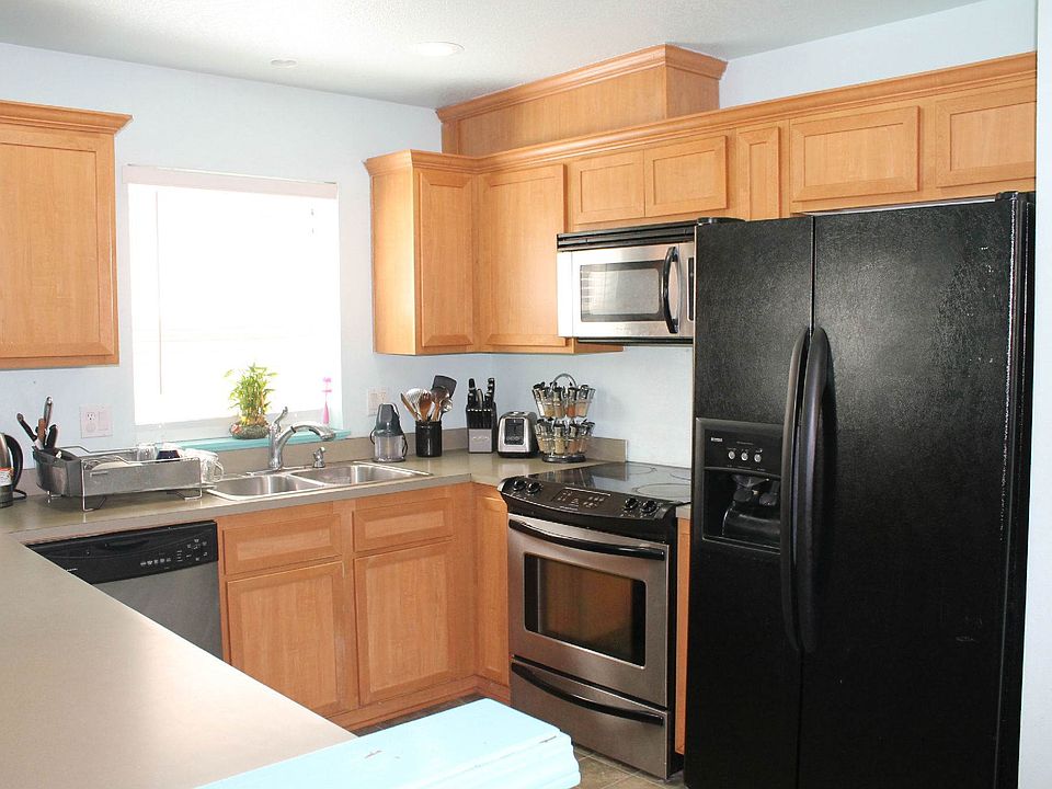 Spacious Kitchen