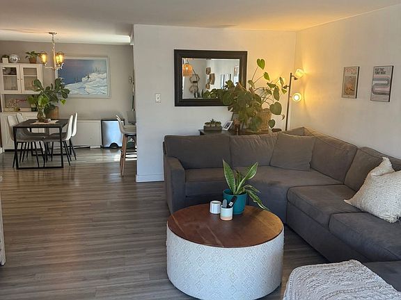 3rd image of 1155 Ash St APT 201