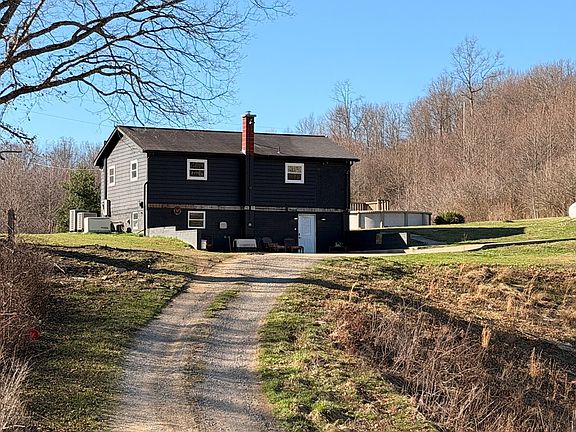 3rd image of 201 Galena Rd