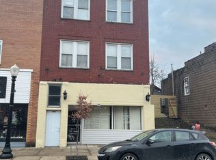 217 5th St #A, Ellwood City, PA 16117