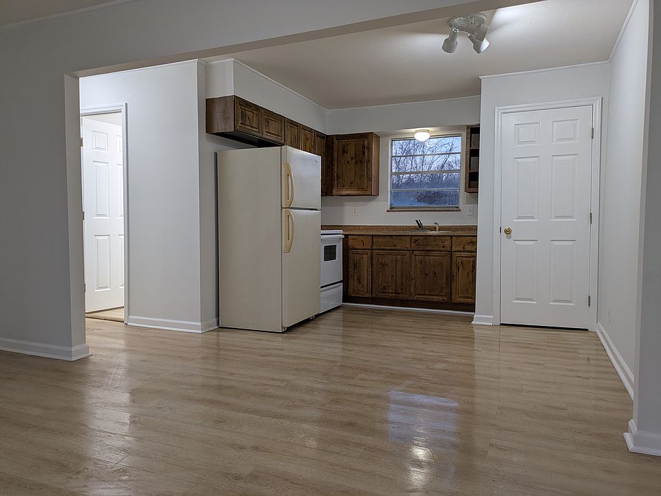 1st image of 1810-1826 Monroe Ave #26