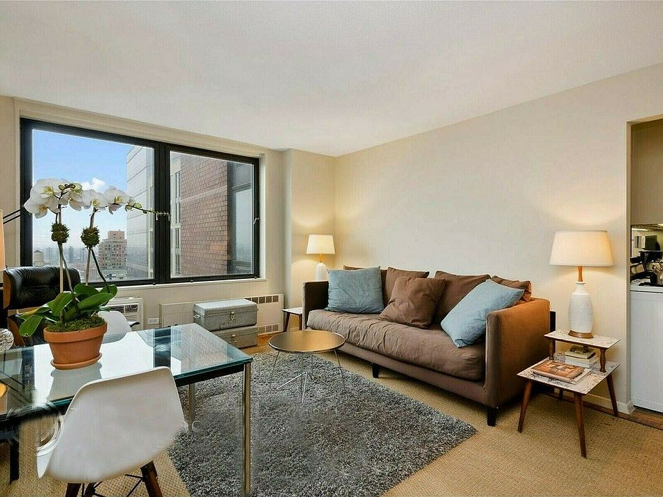 1st image of 1623 3rd Ave APT 39B