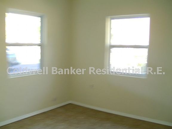 5th image of 1423 Santa Anna Dr