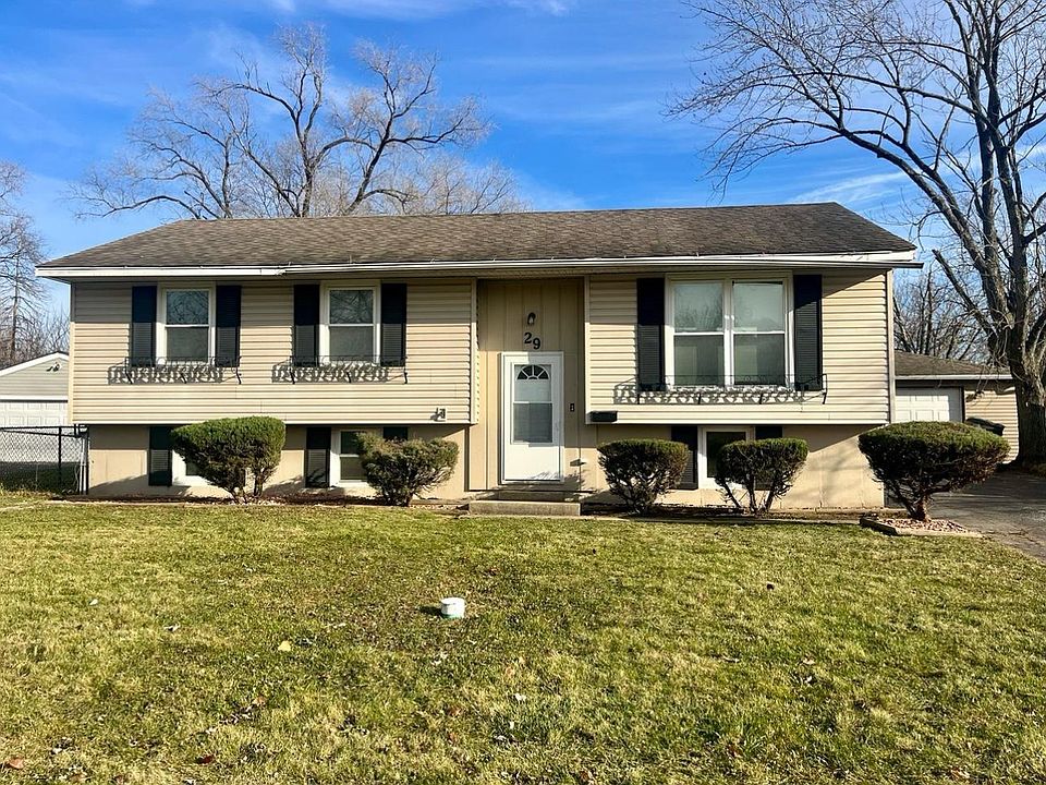 1st image of 29 N Oak Ln