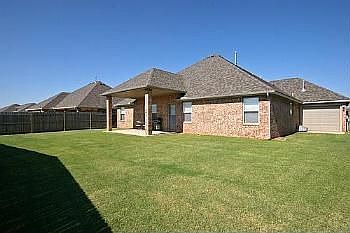 2nd image of 300 Stebbins Dr