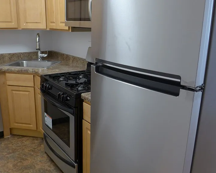 Foster Beach Apartments — Photo 7