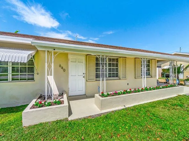 640 Jaeger Dr — Photo 3