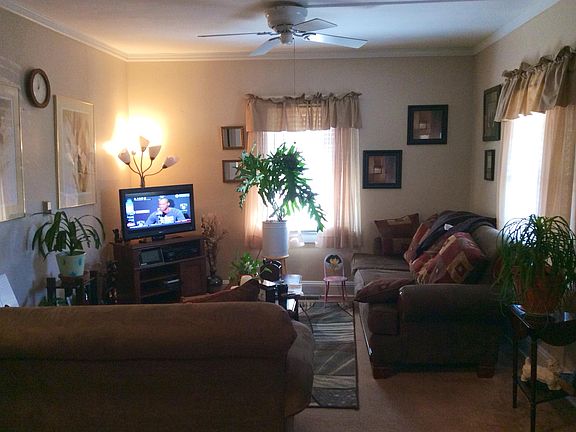 5th image of 205 Senseney Ln