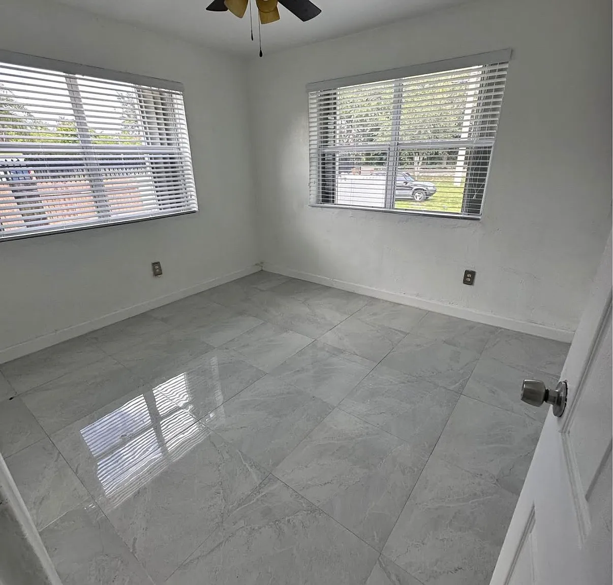 3 bed, $3,000 — Photo 4