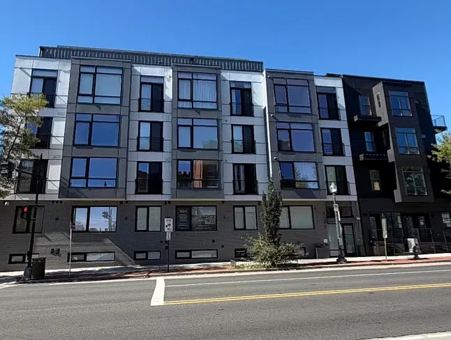 7700 Georgia #401