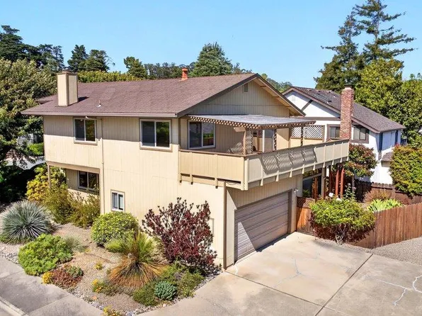 111 Westmoor Dr, Santa Cruz, CA 95060