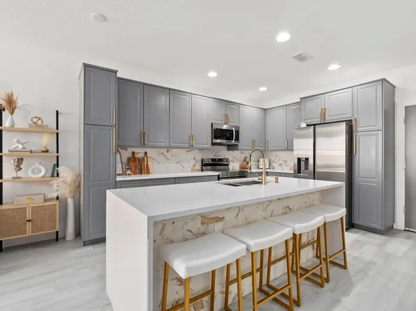 2125 SE Fern Park Drive, Port St Lucie, FL 34952