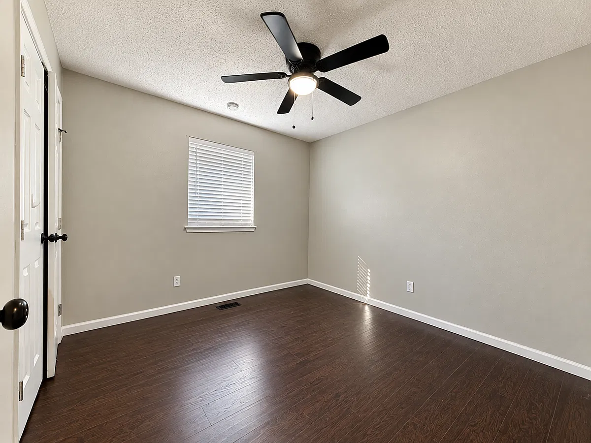 4 bed, 2.0 bath, 1679 sqft, $1,400 — Photo 4