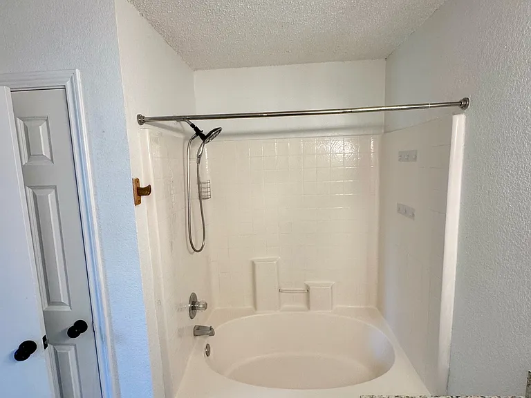 2304 Corral Dr — Photo 11