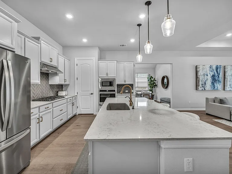 Alouette Dr — Photo 7