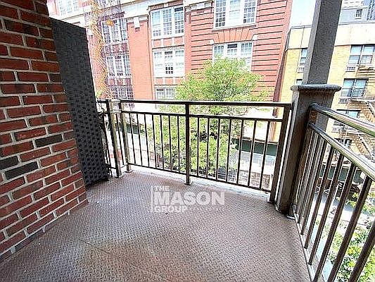 1st image of 432 E 88th St #415