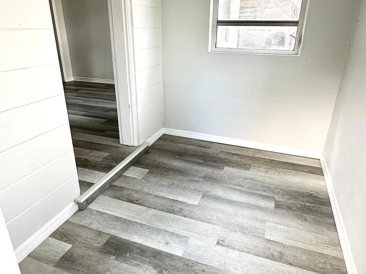 3607 Lindell Ave — Photo 2