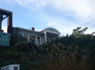 6517 Francis Ave N, Seattle, WA 98103