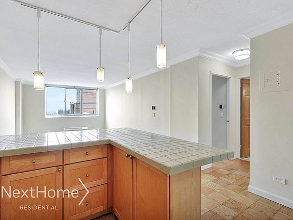 4th image of 345 E 93rd St APT 32J