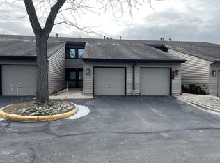 8967 N 70th St, Milwaukee, WI 53223