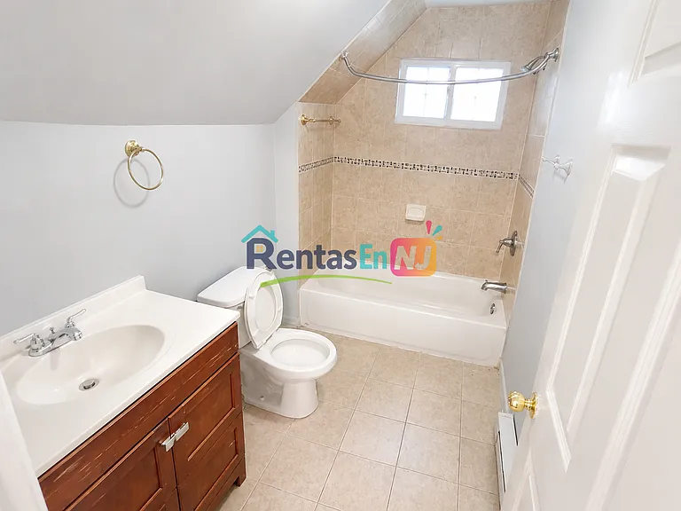 214 Littleton Ave #3 — Photo 3