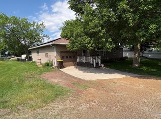 350 Thurman St, Wells, MN 56097