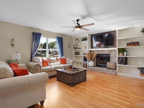 3rd image of 4702 Providence Woods Cir