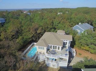 1262 Clearwater Ln, Corolla, NC 27927