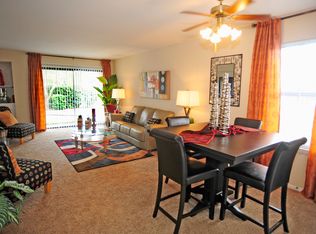 4749 Windermere Ct APT 201, Virginia Beach, VA 23455