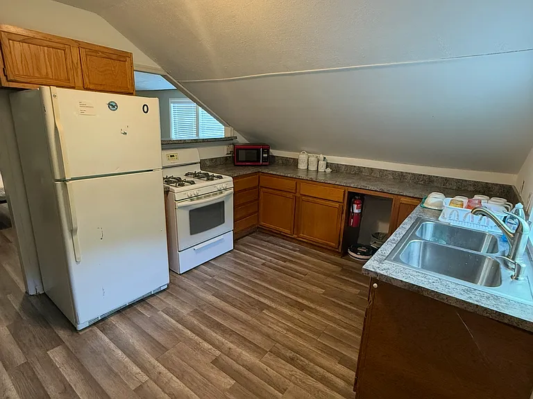 741 Rosemont Rd — Photo 9