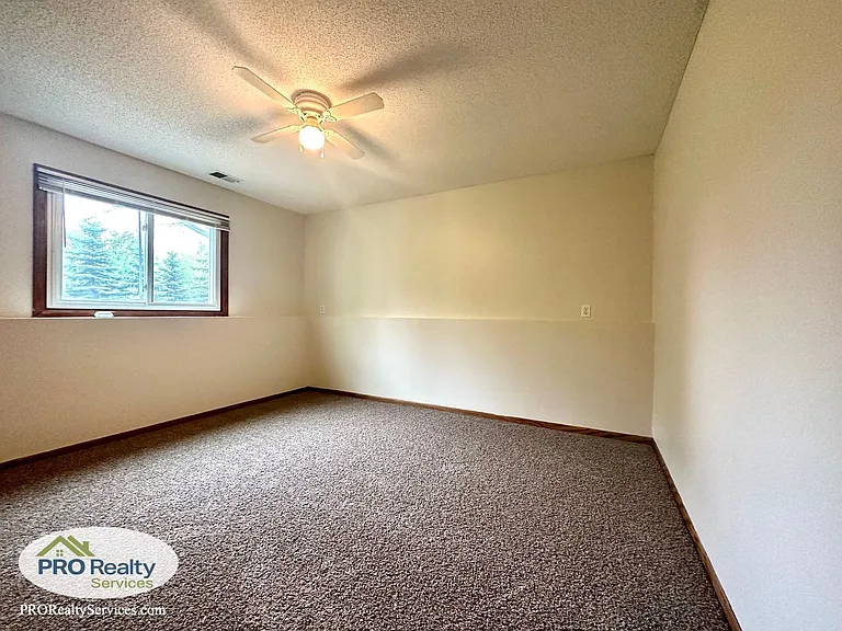 13350 Timber Crest Dr N — Photo 16