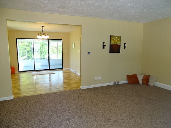 5th image of 1672 Newberry St