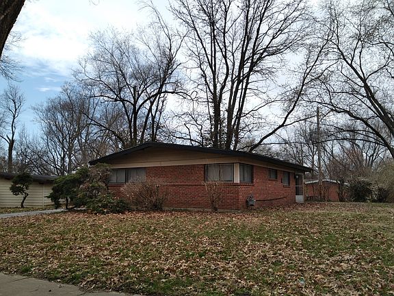 2nd image of 8409 Bayberry Dr