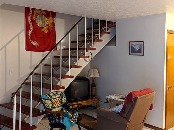 5th image of 27651 Mills Ave #1B
