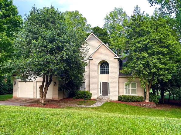 3808 Obriant Pl, Greensboro, NC 27410