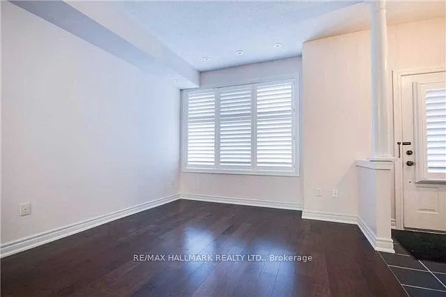 24 Glendora Ave — Photo 3