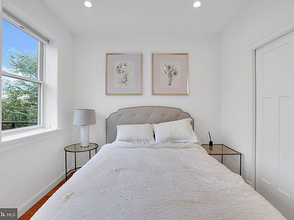5th image of 1823 Kalorama Rd NW