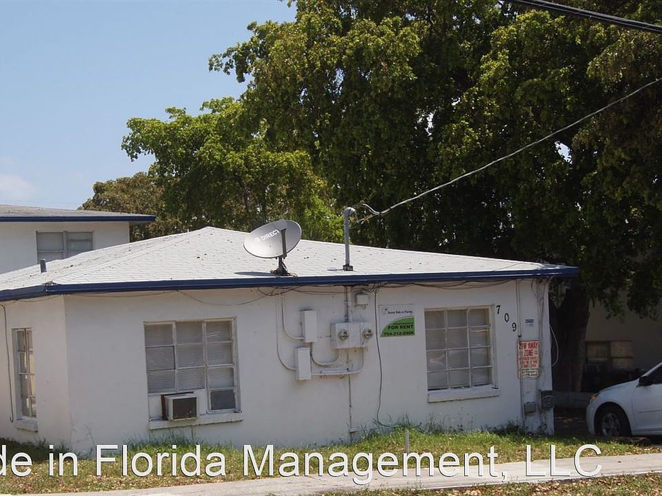 2nd image of 809 20th St #10030687