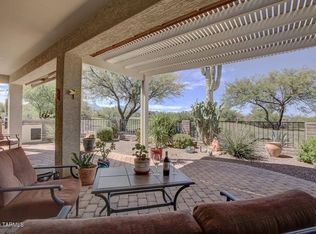 1059 N Night Heron Dr, Green Valley, AZ 85614