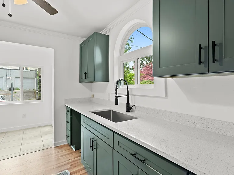 1346 NW Couch St — Photo 20