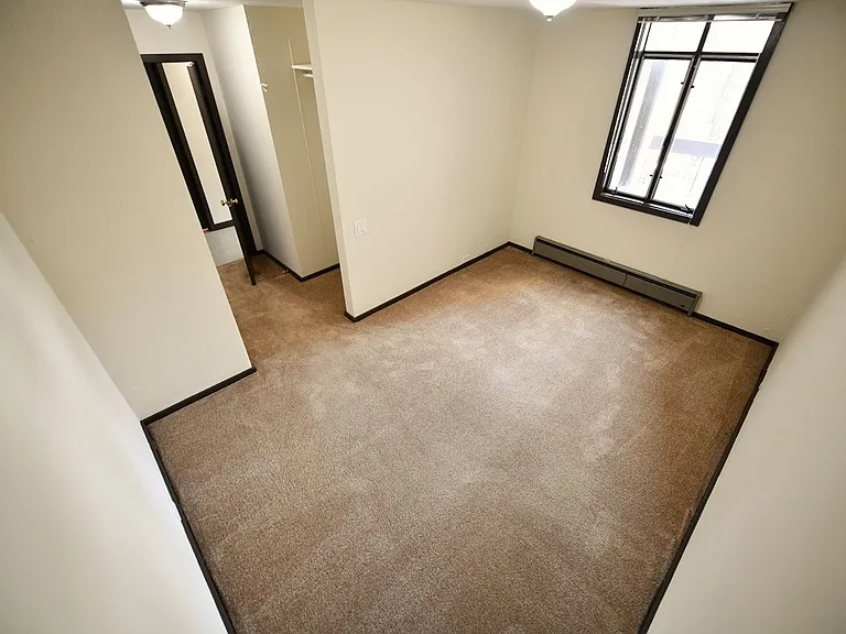 2310 Piedmont Ave — Photo 9