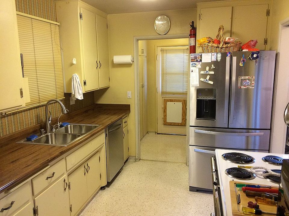 Upgraded Kitchen features