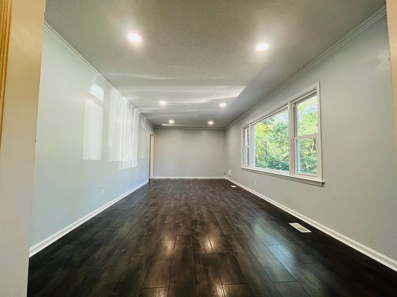 3rd image of 873 Bedrock Dr