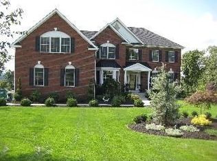 93 Sandy Pines Blvd, Hopewell Junction, NY 12533