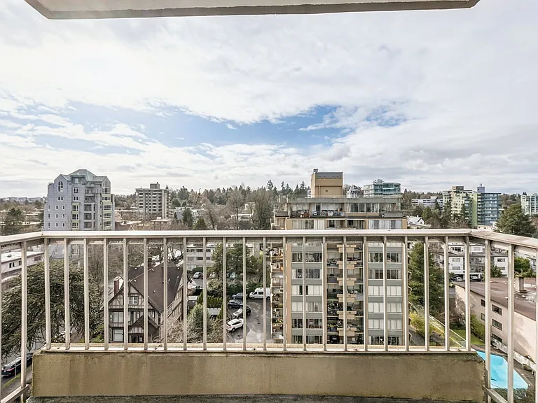 1305 W 12th Ave — Photo 29