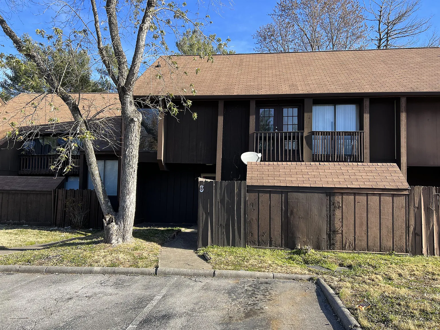 5 Sycamore Court - 1 — Photo 1