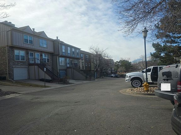 5th image of 2537 E Nichols Cir