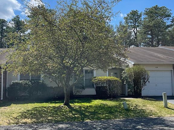 4th image of 216 Deanne Drive
