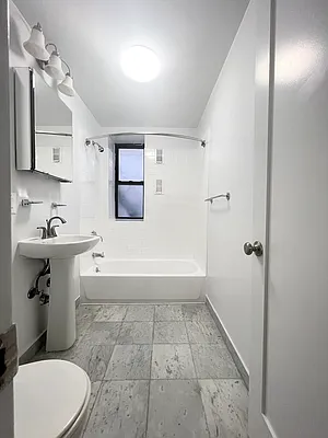 Rented by City Connections Realty | media 20